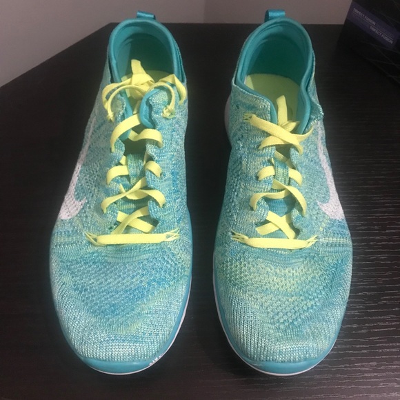 Nike Shoes - Nike sneakers